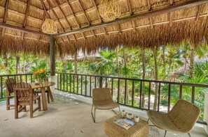 Outdoor dining - Corazon Tres Serene 2Bed bungalow with AC and shared pool in vibrant Tulum (Tulum)