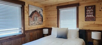 Cozy Cabin stay in Victor