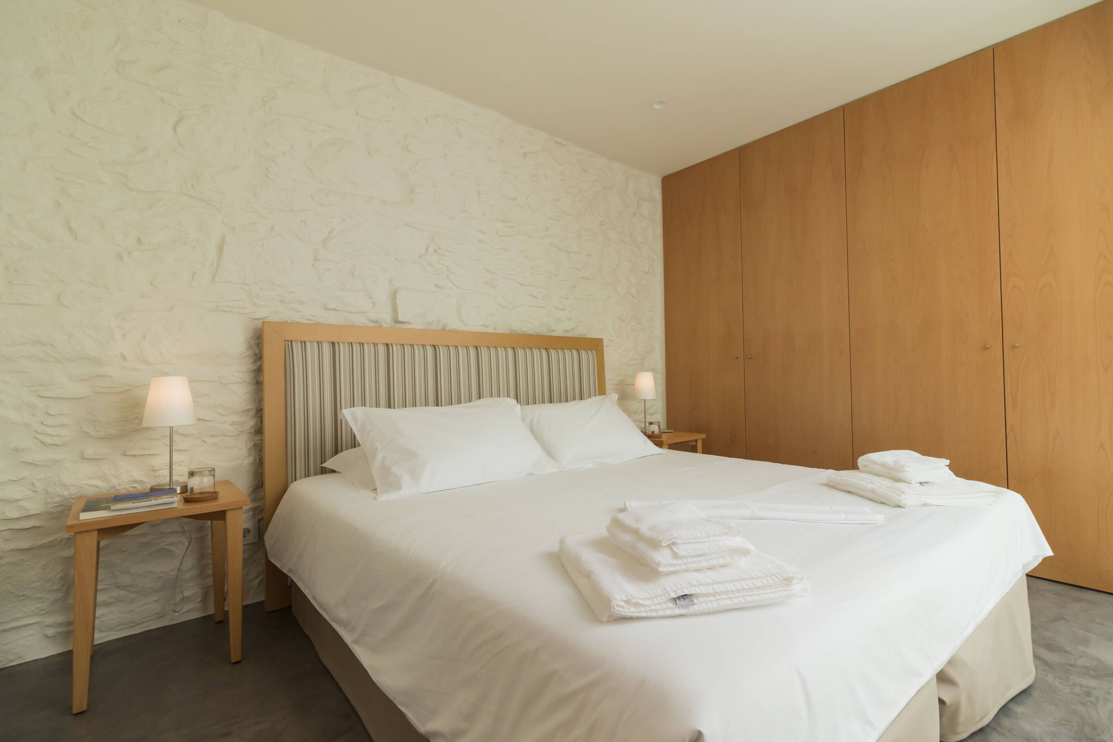 1 bedroom, iron/ironing board, Internet, bed sheets