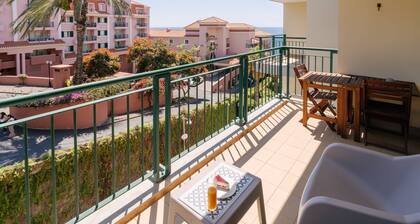 Giraffa Apartment | Three-bedroom | Shared pool