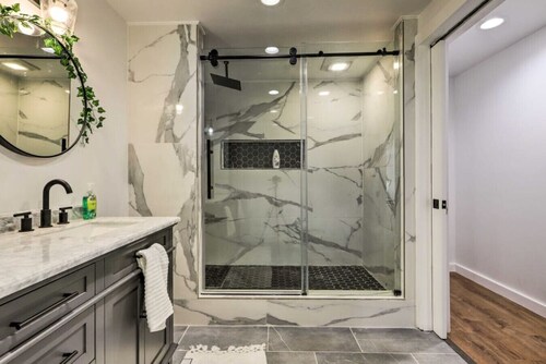 Peachtree City Lower Level Unit Near Lake Kedron