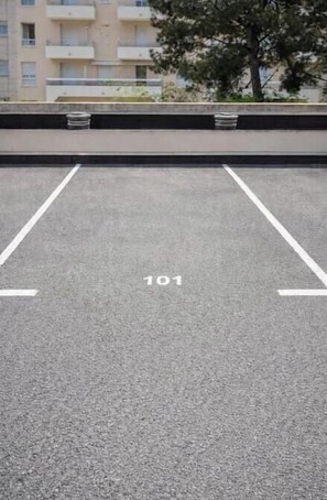 Property grounds - Light of Riviera - Elegant two-room apartment with terrace and private parking space (Roquebrune-Cap-Martin)