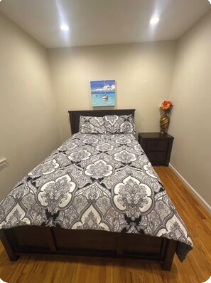 3 bedrooms, WiFi - Charming 3-bedroom house in delightful Ballwin and basement is not included (Ballwin)