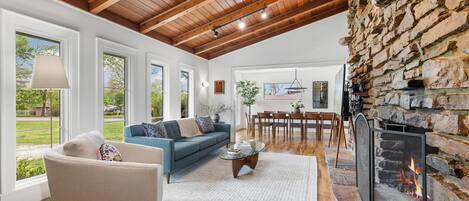 TV, fireplace, offices
