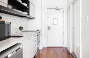 Private kitchen - One bedroom apartment located at Auckland CBD on Hobson street (Auckland CBD)