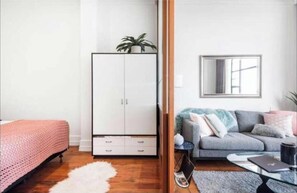 Room - One bedroom apartment located at Auckland CBD on Hobson street (Auckland CBD)