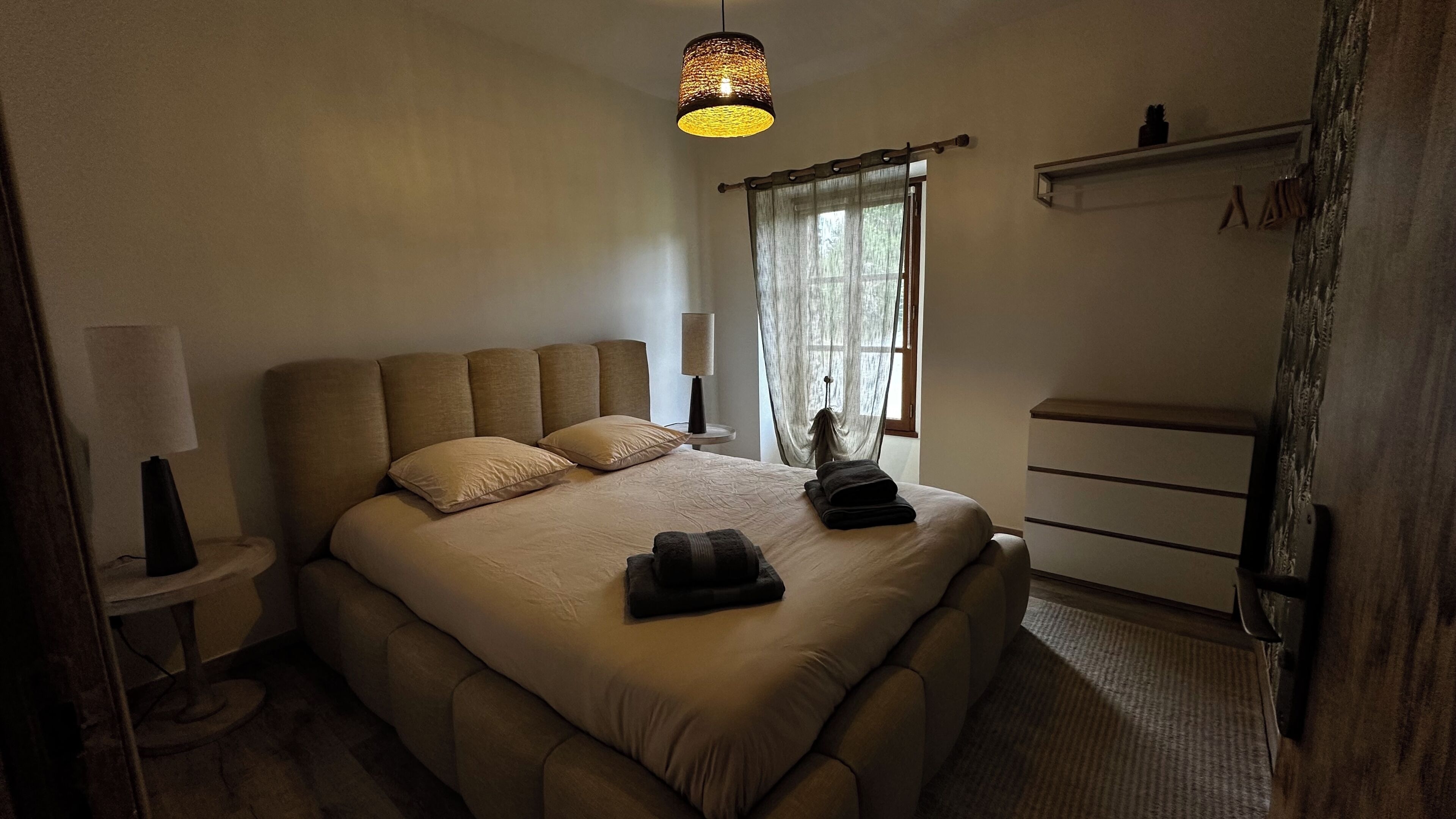 2 bedrooms, WiFi, bed sheets