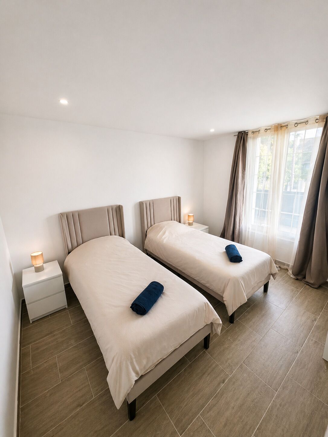 2 chambres, fer et planche à repasser, Wi-Fi, draps fournis