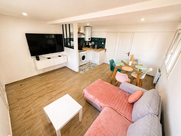 TV - Nice apartment near Paris CDG Airport (Sevran)