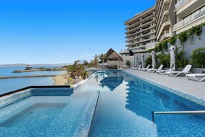 Pool - Luxury Oceanfront Condo with Private Jacuzzi (Cruz de Huanacaxtle)