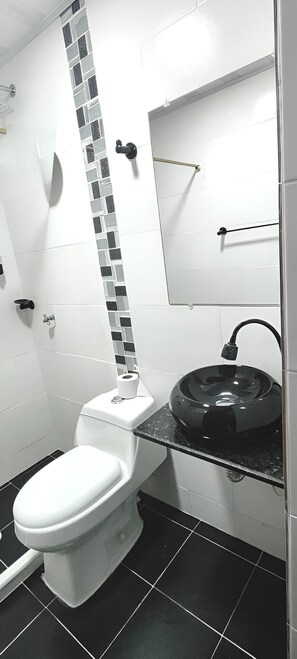Standard Twin Room | Bathroom - Hotel San Rin (Nilo)