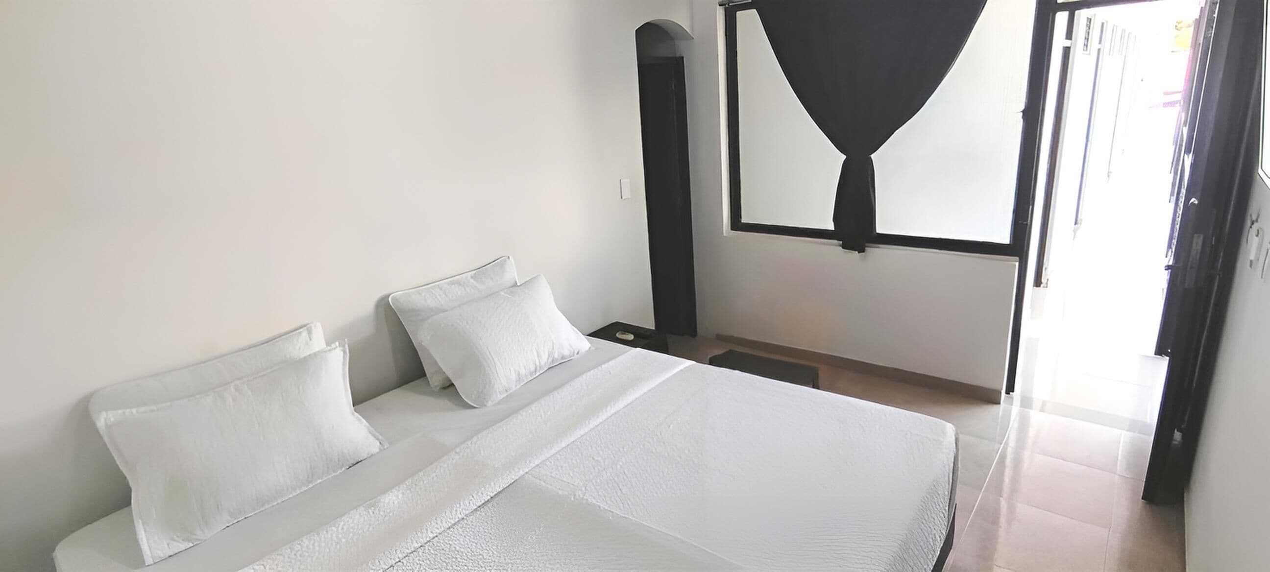Doppia Standard, vista piscina | Wi-Fi gratuito