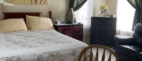 Studio Supérieur, salle de bains privée, vue ville (The Sunrise Suite #5)