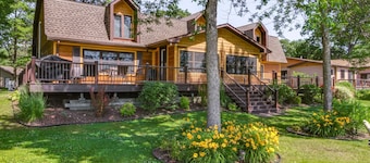 Spacious Lake Edward Retreat w/ Dock & Fire Pit!