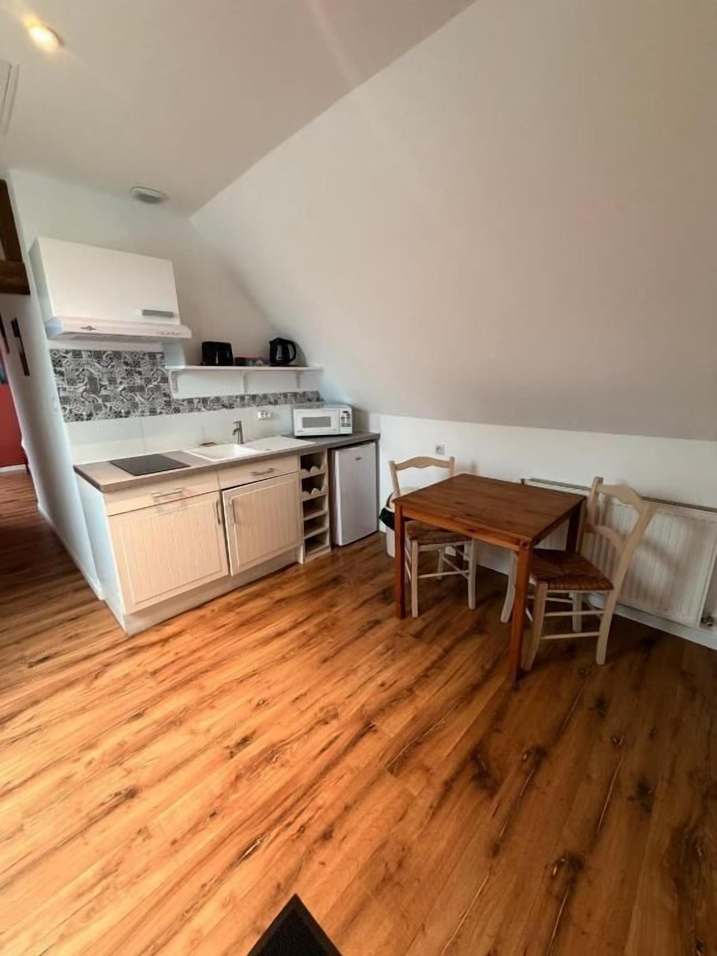Classic Apartment | Dining