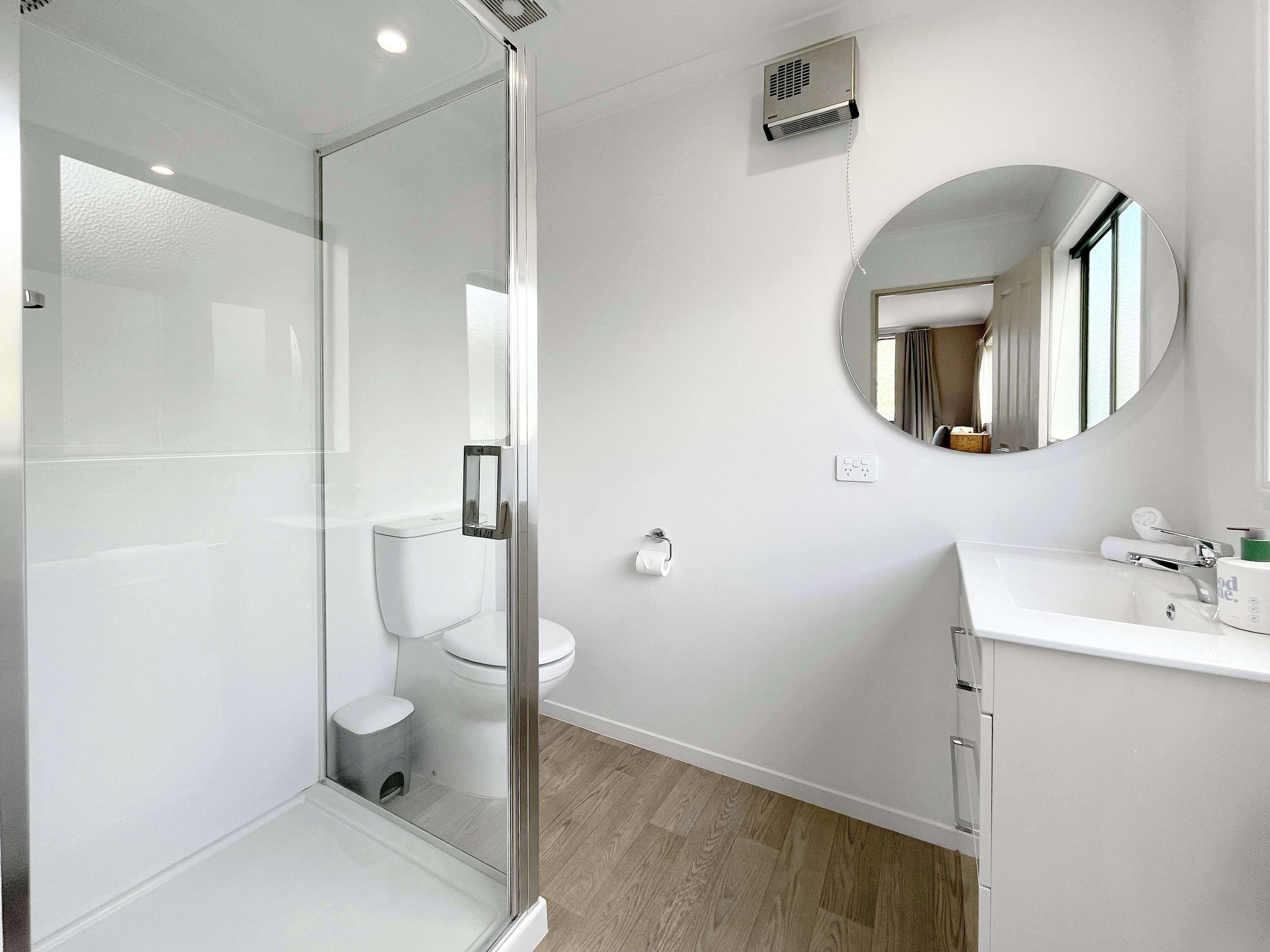 Shower, hair dryer, towels, shampoo