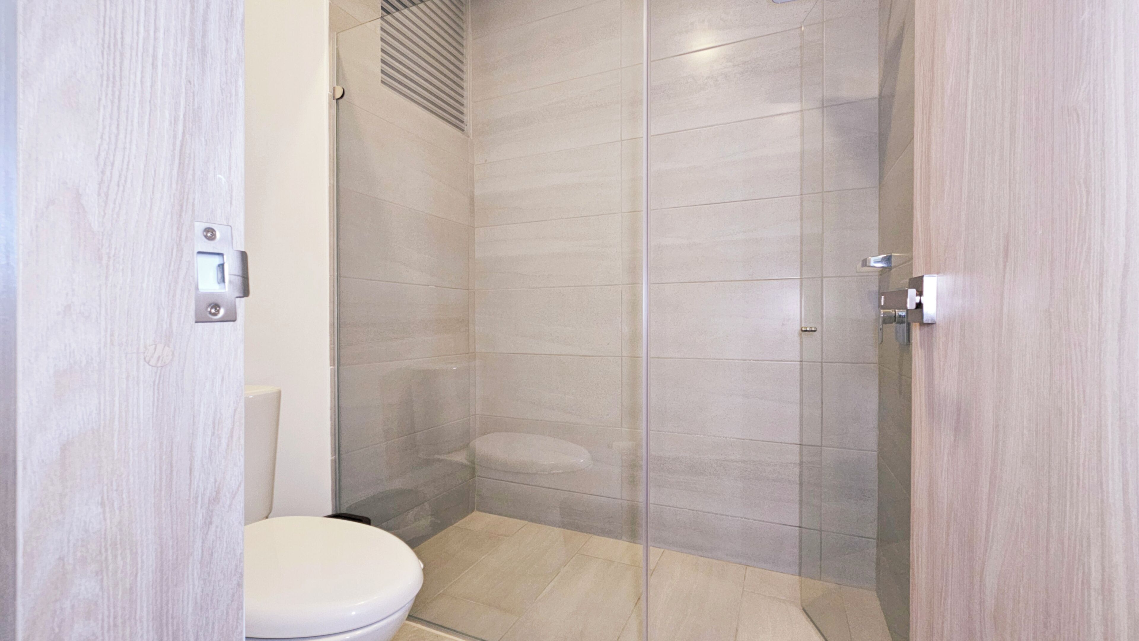 Handtücher, Seife, Shampoo, Toilettenpapier
