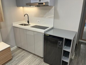 Microwave, stovetop, coffee/tea maker, eco-friendly cleaning products - ApartaSuite with balcony in City Bog Usaquen Bogota (Bogotá)