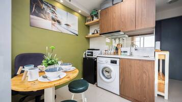 Condo, 1 Bedroom, Accessible, Balcony | Laundry