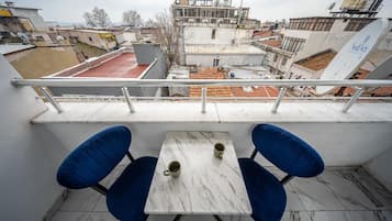 Estudio Confort, vistas al mar | Restaurante al aire libre