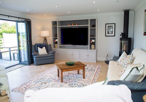 A large modern and stylish holiday home, perfect for a countryside escape in north Pembrokeshire.