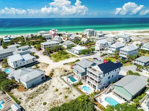Exterior - "Sugar Magnolia": Stunning in Grayton; Near Beach; Pool; 4 King & 6 Twin Beds. (Santa Rosa Beach)