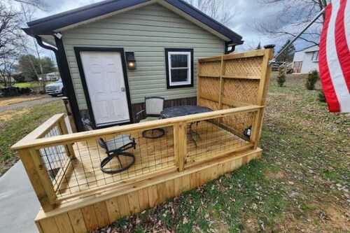 Rustic Outpost Stay w/ Firepit, 20 miles IU