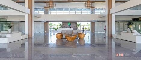 Condo, 1 Bedroom, Accessible, Patio | Lobby