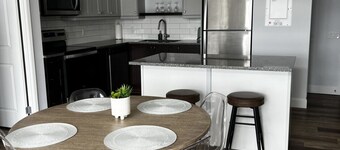 Modern 2BR Condo Steps to Beach and Main Strip