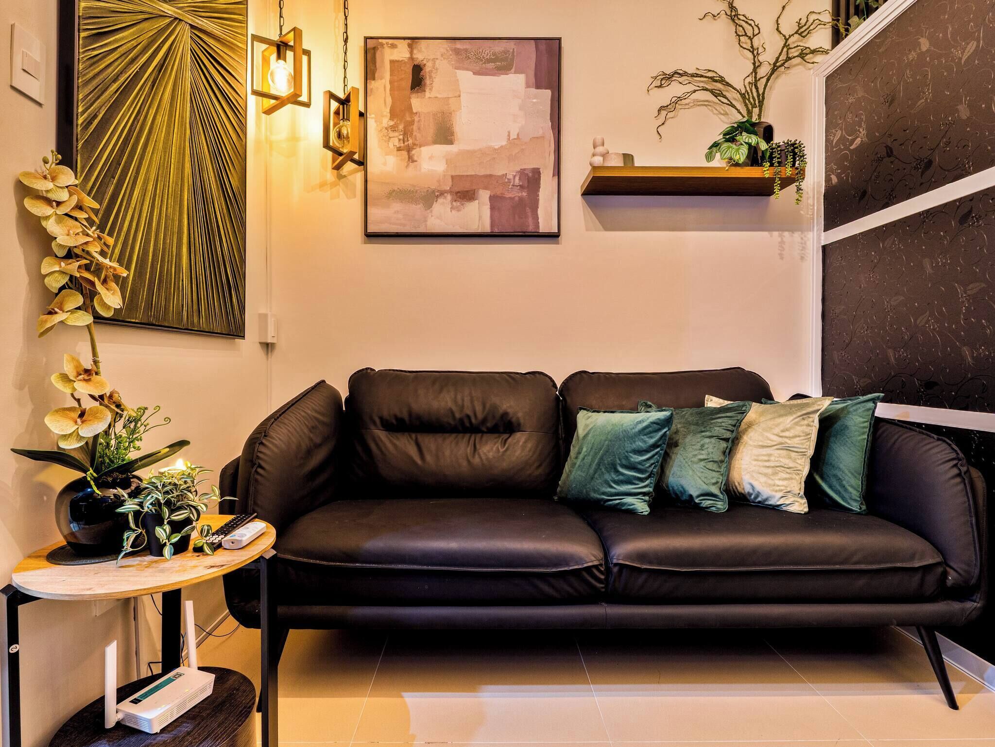 Condo, 1 Bedroom, Accessible, Mountain View | Living room