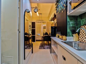 Appartamento, 1 camera da letto, accessibile ai disabili, vista montagna | Sala da pranzo