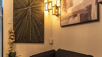 Condo, 1 Bedroom, Accessible, Mountain View | Living room