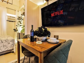 Dining - Forest-themed Cozy Studio Near IT Park Cebu (Cebu City)