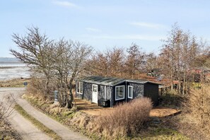 Exterior - Little gem with a view of the water (Bogense)