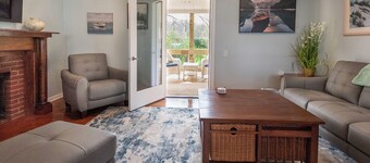 Spacious 4-bedroom house in Meadville, walking distance to Allegheny College