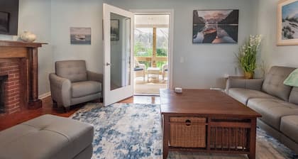 Spacious 4-bedroom house in Meadville, walking distance to Allegheny College
