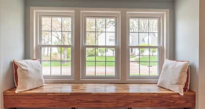 Spacious 4-bedroom house in Meadville, walking distance to Allegheny College