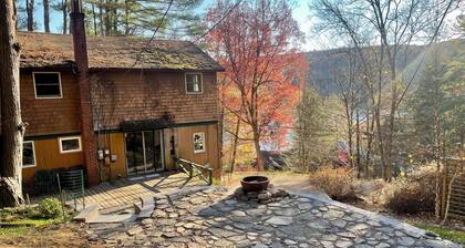 A conscious retreat overlooking the Delaware River
