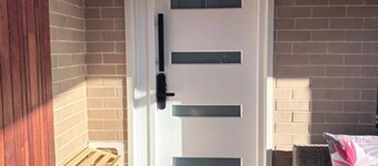 Modern 2BR Granny w Outdoor Near Stanhope Leisure