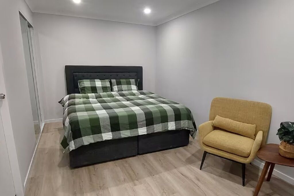 2 habitaciones, tabla de planchar con plancha, wifi y ropa de cama 