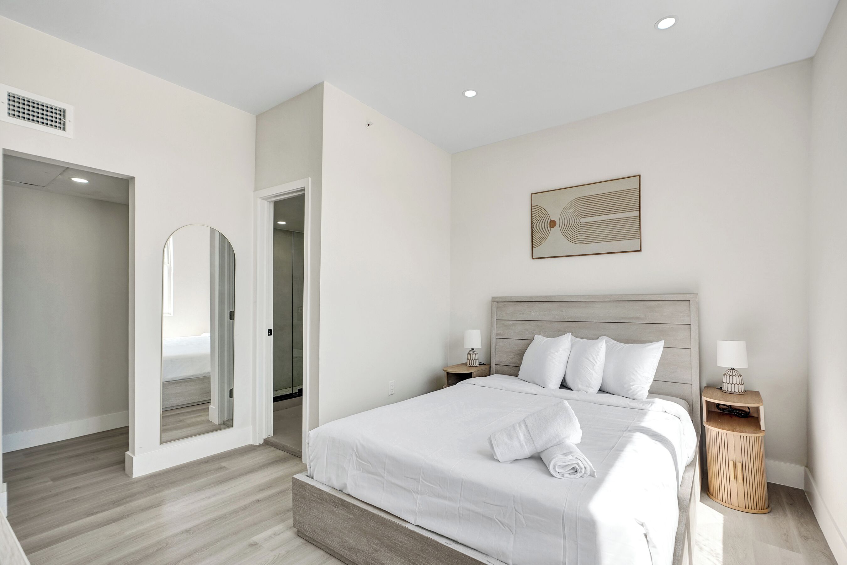 Apartamento luxo | Ferros/tábuas de passar roupa, Wi-Fi de cortesia, roupa de cama