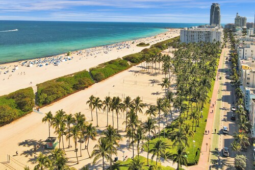 SoBe Suites 727
