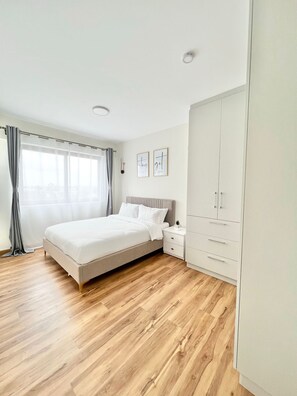 2 bedrooms, iron/ironing board, WiFi, bed sheets - Nairobi, Luxury Apartment, 2. Meets UN Standards (Nairobi)