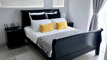 Apartment, 3 Bedrooms, Balcony | 3 bedrooms