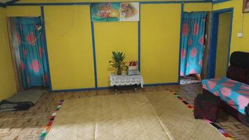 Shared Dormitory, 2 Bedrooms, Accessible, Smoking | Interior