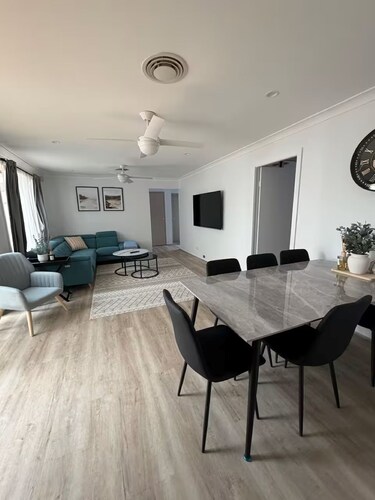 The Sunroom Guesthouse by Esteem Retreats