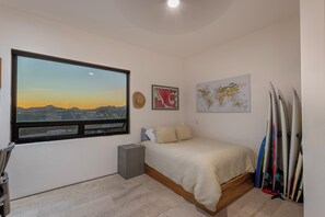 4 sovrum, strykjärn/strykbräda, internet och sängkläder