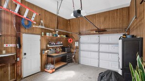Interior - Ike's Place: Spacious 4BR home in scenic Holden Beach, perfect for family getaways! (Holden Beach)