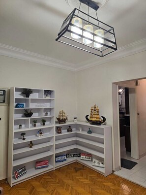 Interior - 2-bedroom apartment in marvelous Heliopolis with AC , WIFI and all needs . (Heliopolis)