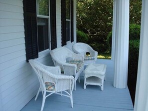 Terrace/patio - Heated pool, three sitting rooms, central air,  five bedrooms in West Dennis (West Dennis)